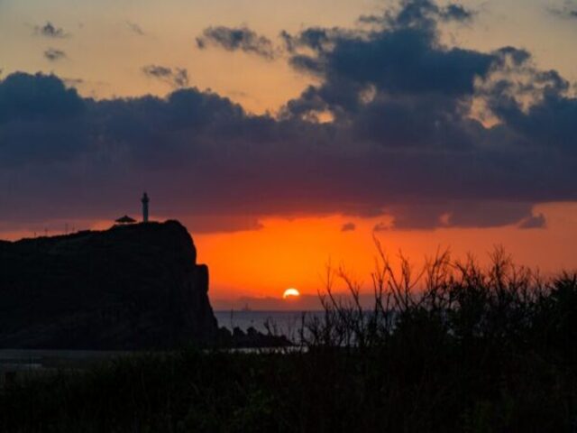 日本最後の夕日が見える丘