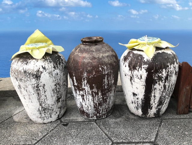 与那国島で味わう絶品泡盛・お酒ガイド！現地酒造やおすすめの居酒屋も紹介