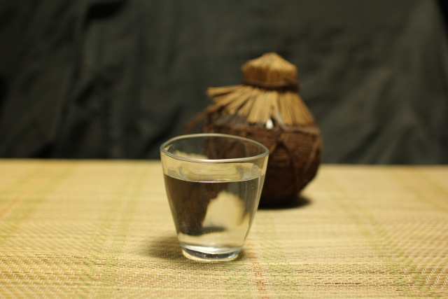 与那国島で味わう絶品泡盛・お酒ガイド！現地酒造やおすすめの居酒屋も紹介