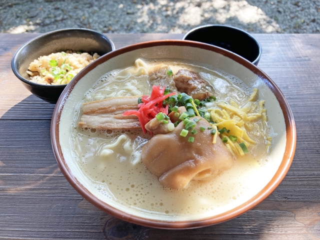 与那国島のランチおすすめ9選！絶景カフェから予約必須の郷土料理店まで徹底解説