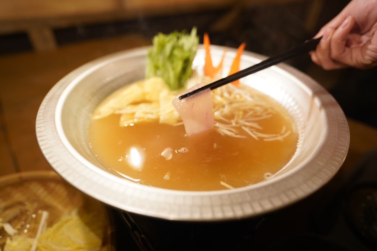 【与那国島/ディナー】期間限定！旬の与那国島産カジキを特製出汁で味わう極上しゃぶしゃぶ《〆はご当地あざみ麺&雑炊セット》（No.17）