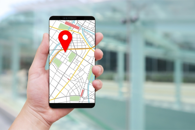 スマートフォンで与那国島の現在地を示す地図